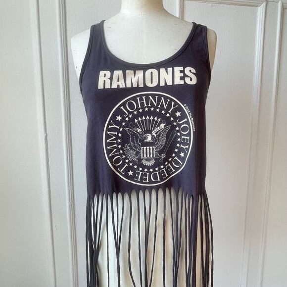 Y2K 1234 Fringe RAMONES Deconstructed Band Tee Racer Back 2012 Tank Top PUNK - Picture 5 of 10
